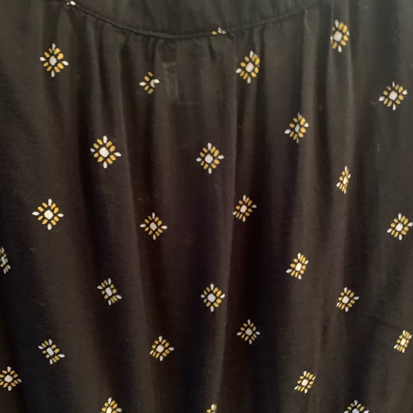 Old Navy blouse - Picture 7 of 12